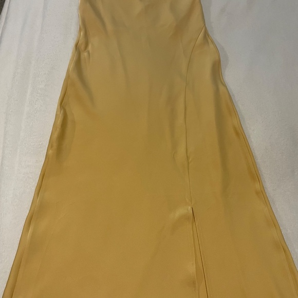 Satin Open Back Long Dres - Picture 8 of 14
